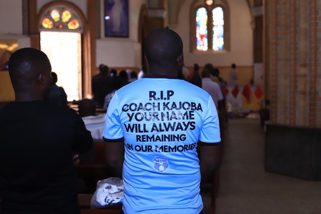 The Requiem Mass for fallen coach Fred Kajoba Kisitu at Lubaga Cathedral 

#GoLocal ⚽️🙏