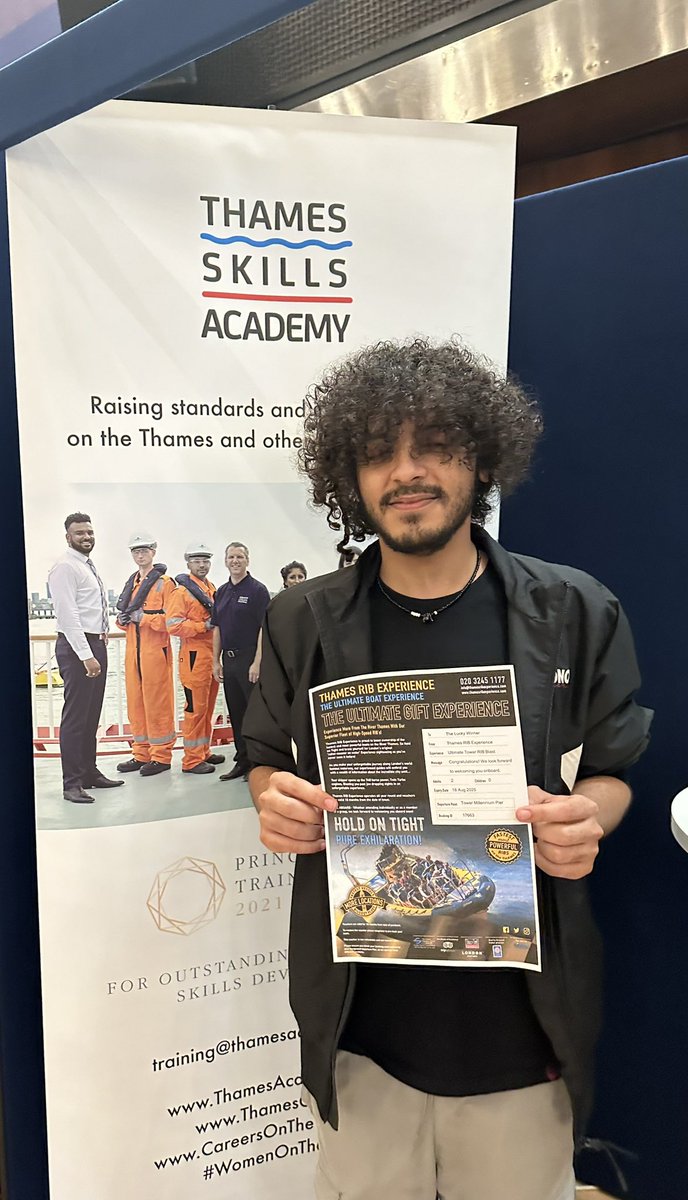What a great day  #EmployWandsworth Jobs Fair @CivicSuite, #Wandsworth. Meeting lots of local residents now interested in jobs on the River Thames #JobsFair  #pairsgame winner of @ThamesRIBExp was Adam Simply #careersonthethames  @Apprenticeships
