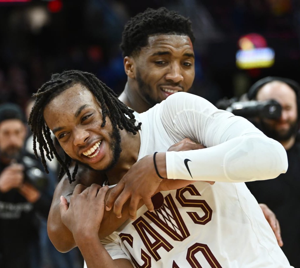esidery's tweet photo. Klutch Sports will indeed meet with the Cavaliers this offseason to facilitate Darius Garland being traded, if Donovan Mitchell decides to stay, @WindhorstESPN confirmed on @ESPNCleveland.

The Mitchell/Garland backcourt is on their way to being split up. https://t.co/ejRbSjZ1xN