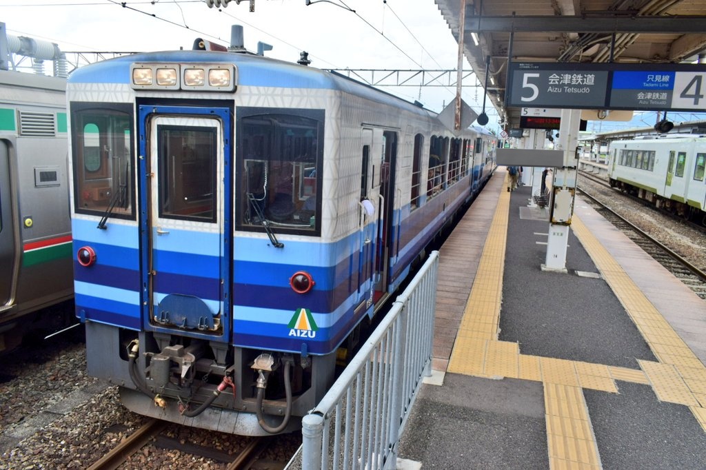 会津鉄道AT-400形座席(683系類似)② 会津鉄道AT-400形座席(683系類似)② 683系4000番台 | Re-