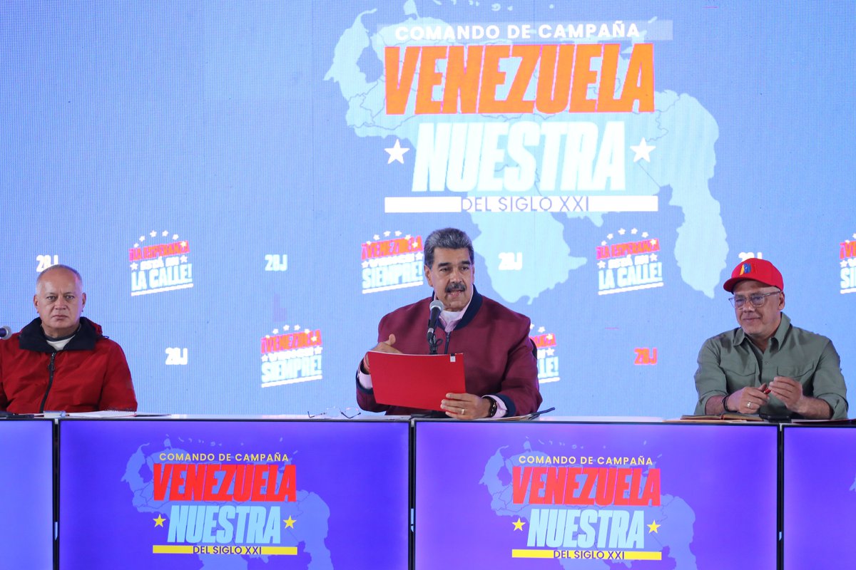 #SepaQue || Presidente Maduro plantea dicotomías en el campo económico, político y cultural #17May Más información: acortar.link/IAIWfe
