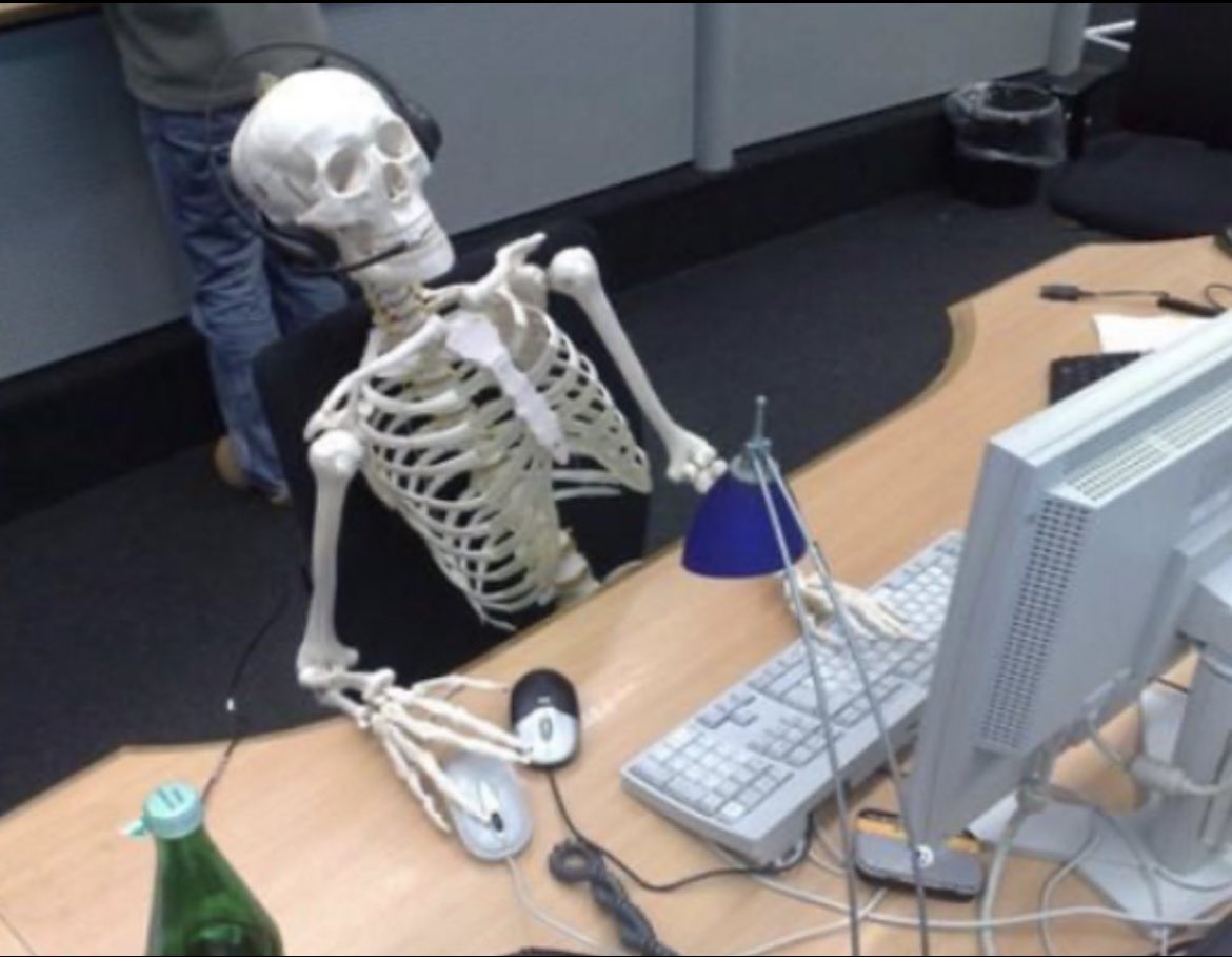 LSge08's tweet photo. Wie ich immer am Tickets snipen für die Kurve bin💀 https://t.co/sFef11Y09f