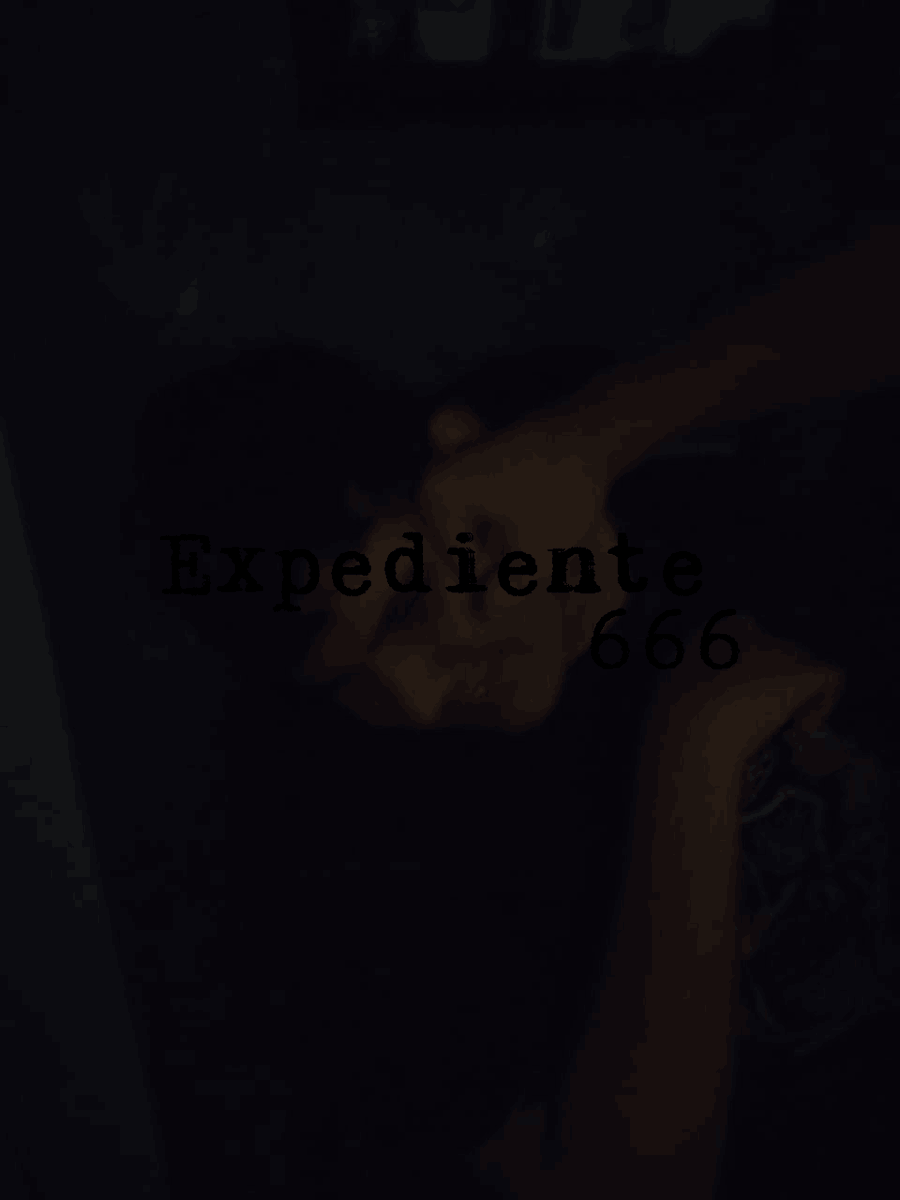 GalMixOficial's tweet photo. Los porters promocionales de el capitulo 6 de nuestra serie "Expediente 666" ya estan aqui mostrandonos otro vistaso a lo que fue la prueba de poderes de Eduardo FL

#terroranalogico #serieweb #analoghorror #terror #expediente666 #galmix https://t.co/dKxu1LJhrU