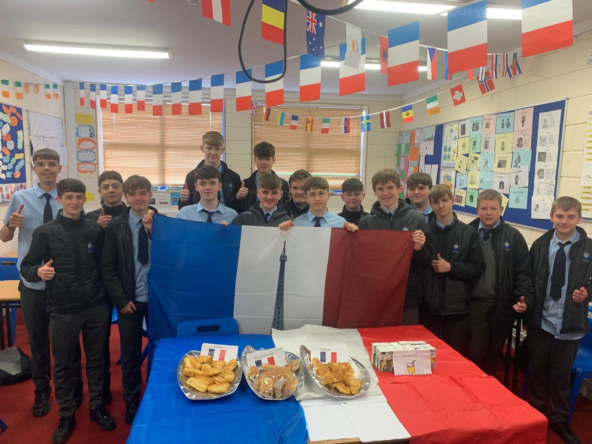 La classe de Mme.King a eu un petit déjeuner français qui était bien mérité après leur CBA. Bravo à tous. 🇫🇷

Ms.King’s 2nd years enjoyed a well deserved French breakfast this week after completing their French CBA.