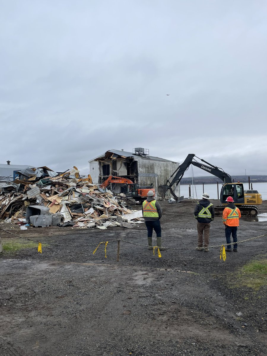 SMBA O2 student Ayden wants a career as a heavy equipment operator when he graduates next year. DX Excavating took him on as a co-op student to show him what it was all about. That you Daniel for providing this opportunity!  <a href="/TCRCE_NS/">Tri-County Regional Centre for Education</a> <a href="/BEC_NS/">Business Education Council</a> #HandsOnLearning