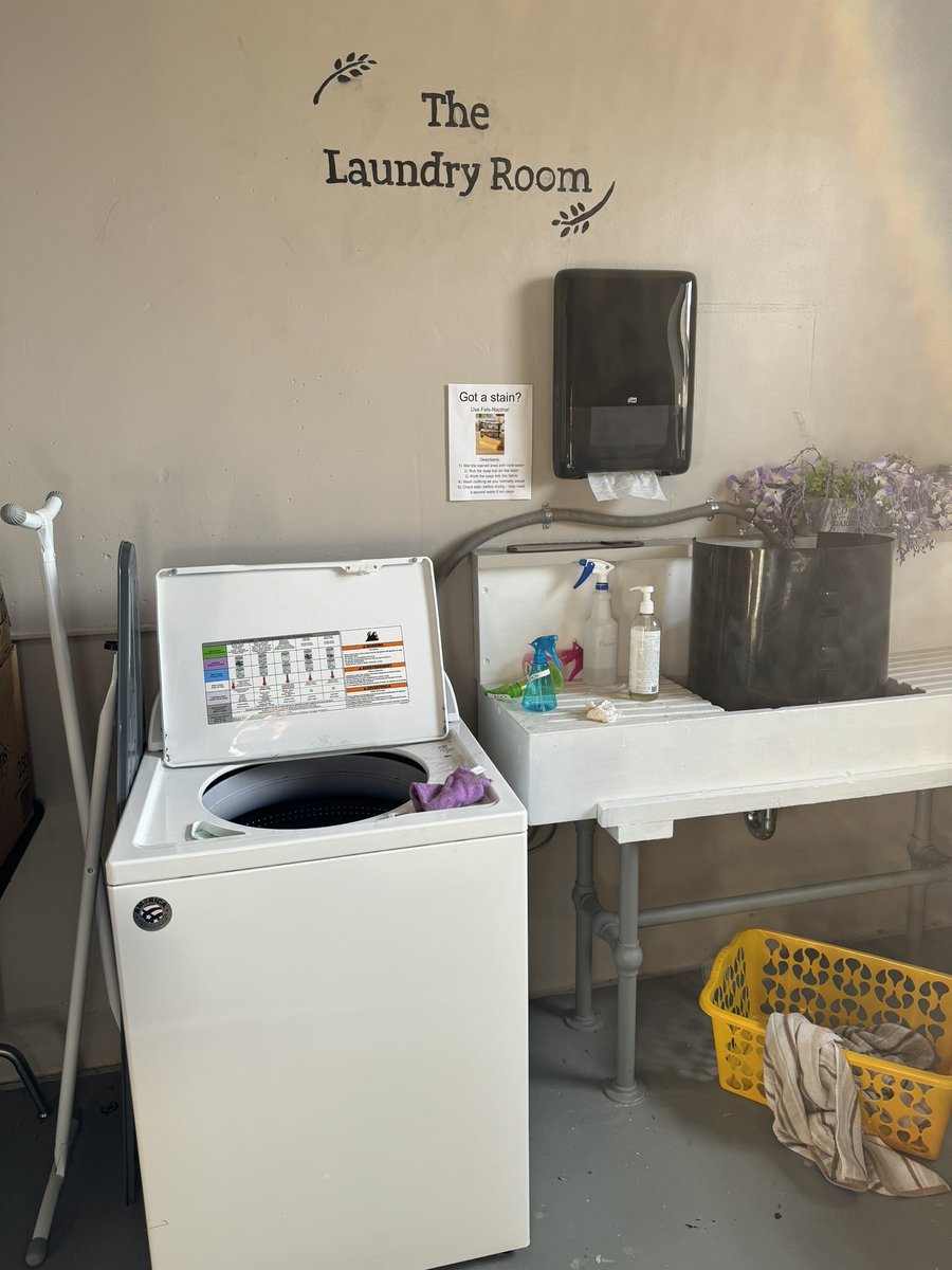 Visiting Ken-Ton schools with <a href="/KTA_KenmoreTA/">KenmoreTA</a> and KTSEA - demonstrating how schools are the center of our communities- providing food, laundry access and clothing for students and families that need it. Kudos to the educators who are leading this effort! <a href="/nysut/">NYSUT</a> <a href="/cherylhughes11/">Cheryl Hughes🍎</a>