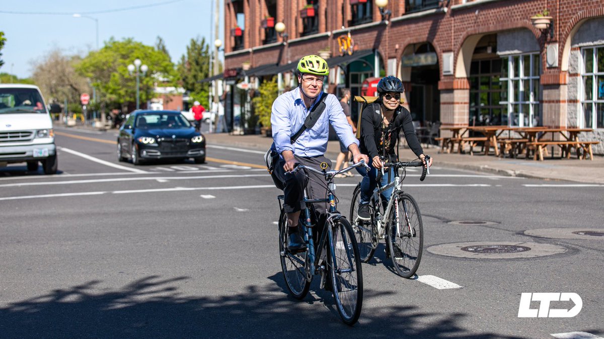 It's #BikeToWorkDay! Are you taking your bike along on your transit trip today? Tag us in your commute photos! Get tips for taking your bike on the bus: zurl.co/A3bb