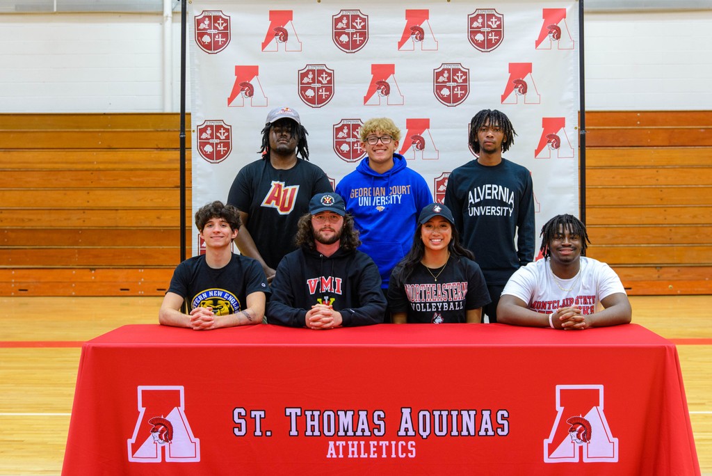 Congrats to another group of STA student-athletes who have committed to colleges! Ben DiCocco: wrestling Jack Joyce: football Olivia Alicante: volleyball Khalil Stubbs: football Davon Grant: football Ben Pabon: baseball Zacai Manigo: football Photos at l8r.it/bcK2