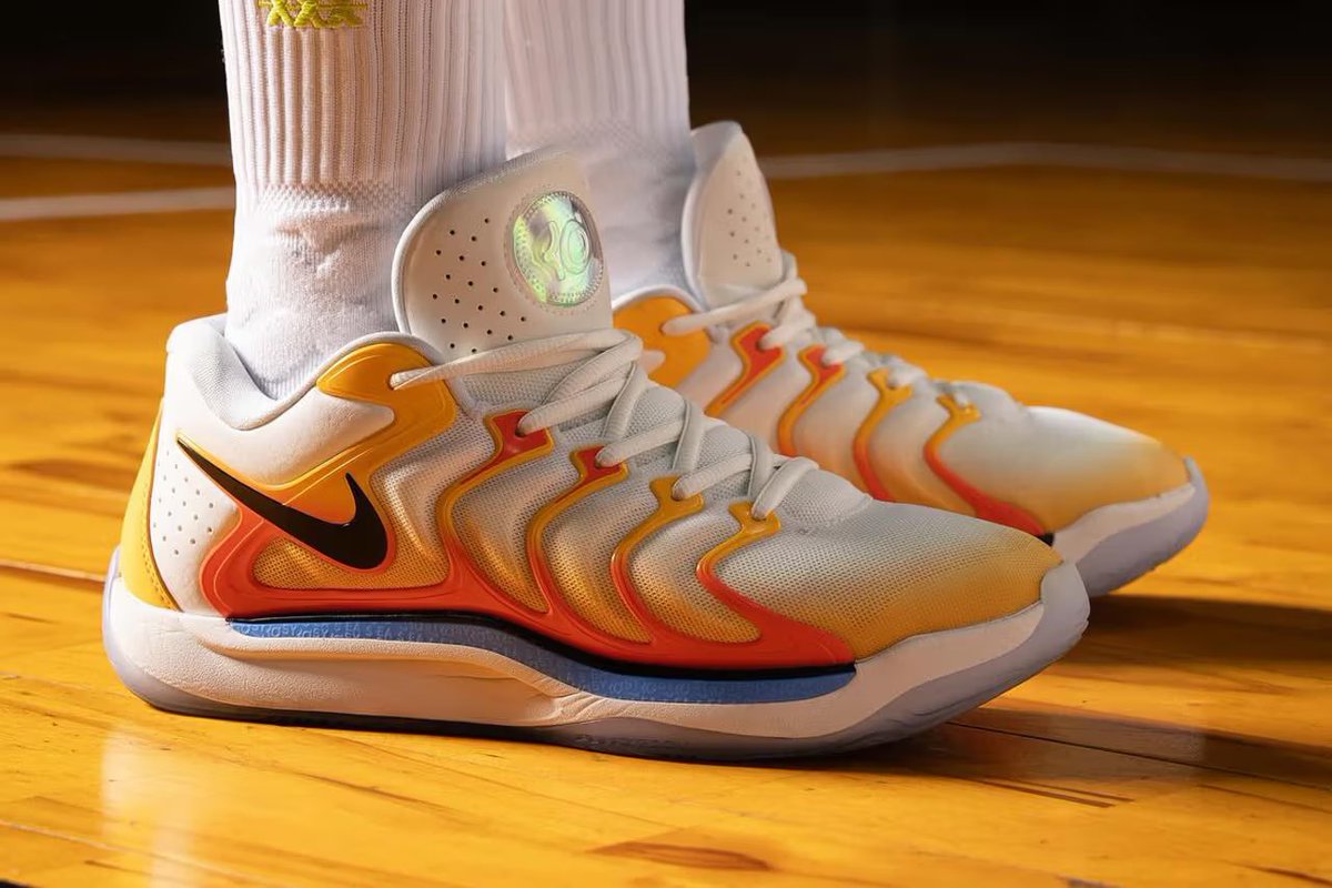 Dropped via DSG 🔥 NEW Nike KD17 'Sunrise' => bit.ly/44PMa9p