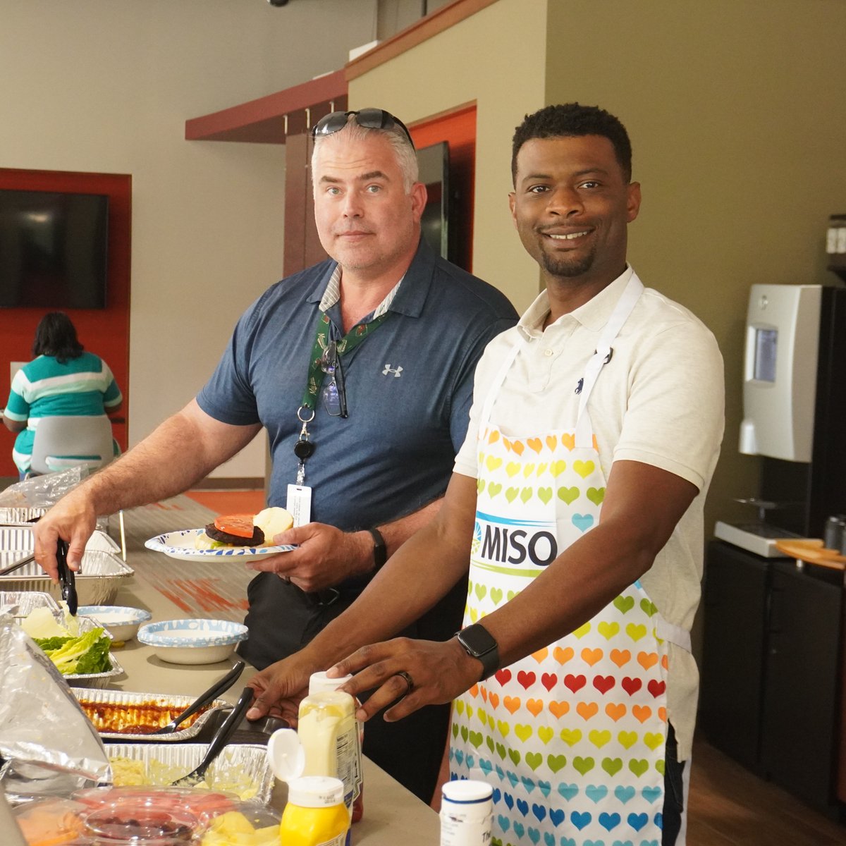 MISO's Little Rock office kicked off the annual Arkansas Foodbank Summer Cereal Drive. Join us through July 19 for a friendly competition in this fight to end hunger. lnkd.in/guiMbfxU #ArkansasFoodbank #ARFoodbank #THV11SCD #TeamMISO
