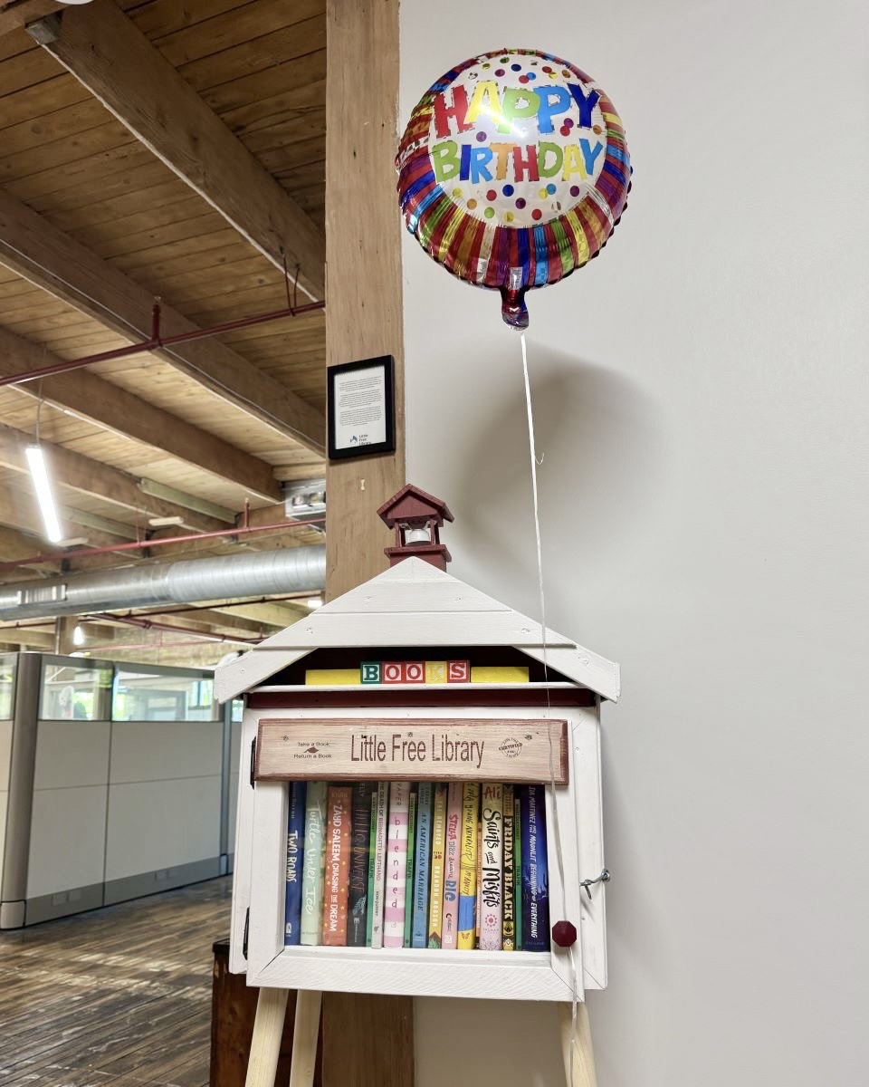 HAPPY BIRTHDAY, LITTLE FREE LIBRARY! Little Free Library became a nonprofit on May 17, 2012 🥳Join us in celebrating Little Free Library Week: lflib.org/lfl-week. #LFLweek is sponsored by @ThriftBooks & @JedMahonisGroup.