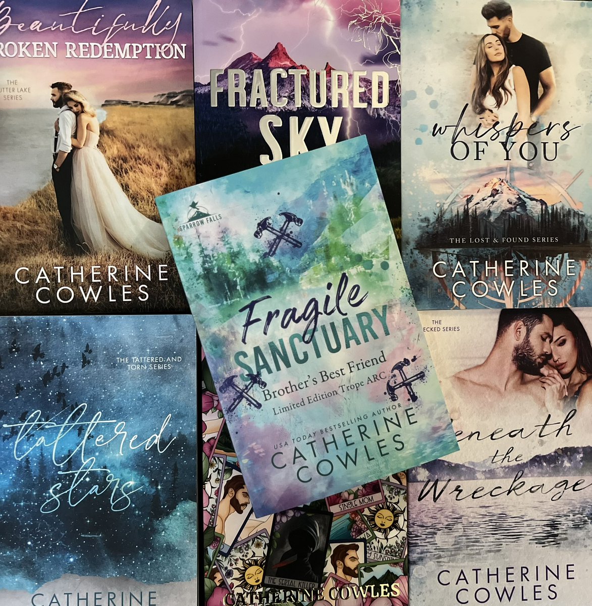 Fragile Sanctuary from @CatherineCowles is available now! This is my favorite book from her….Full of love, suspense and action! Grab your copy today! 𝗲𝗕𝗼𝗼𝗸: geni.us/FragileSanctua… 𝗔𝘂𝗱𝗶𝗼: geni.us/FragileSanctua…