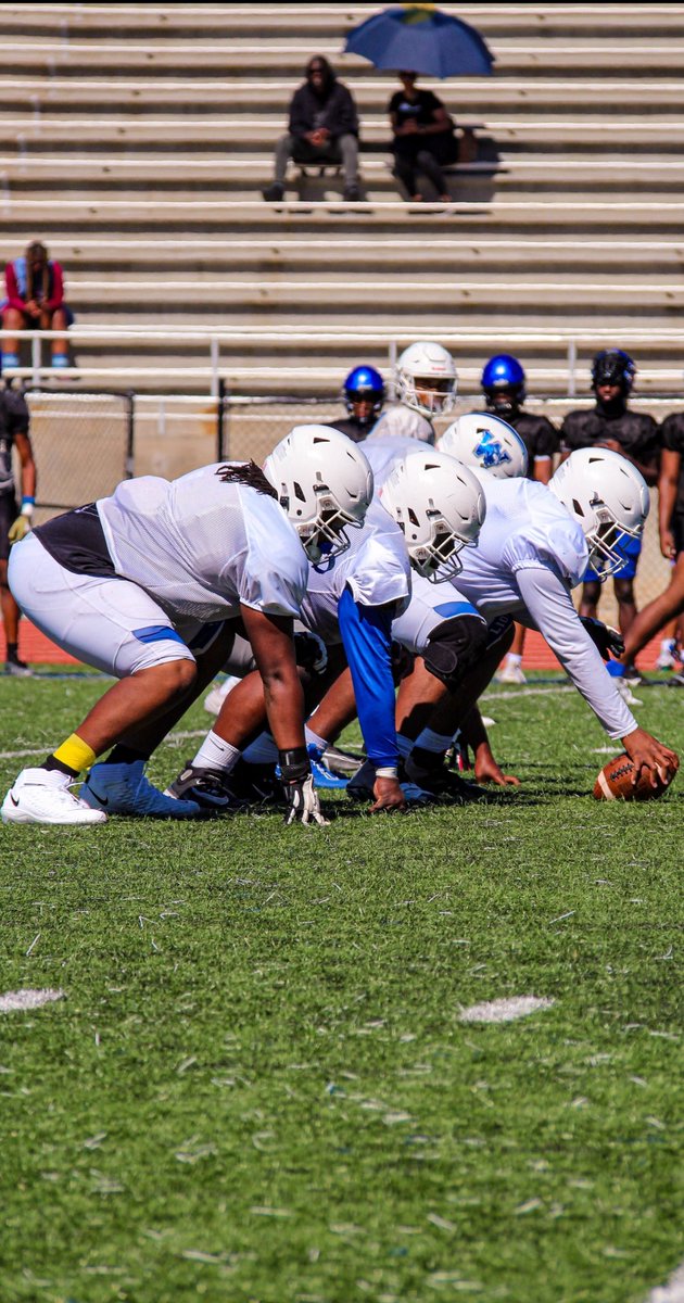 Proud of the WORK the #TrenchDawgs put in this Spring! We’ll continue to grind & grow📈 Lots to improve on but a lotta of good things as well in the inaugural Blue/Silver game! #RTABF💪🏾🥶 @CoachGoose71 @RecruitWestlake