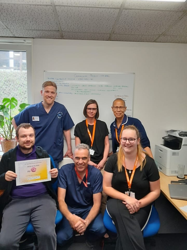 A very well deserved win for our manager and mentors of the week this week 🌟 Thank you so much for your support #supportedinternship
@pefs_uhmb @ClinicalSkill @UHMB_LOD 
@aaroncumminsNHS