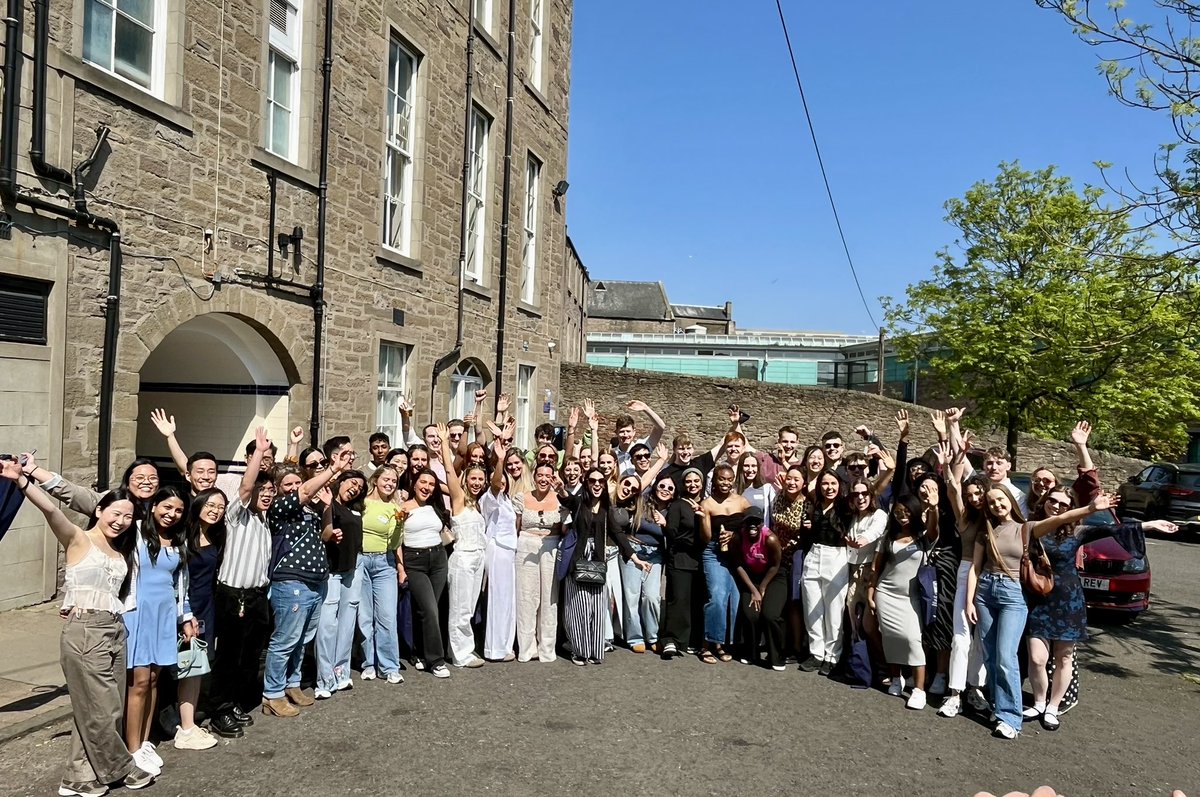 Celebrating the @dundeeuni dental students results day organised by @theddu. A glorious day in Dundee to say well done for all their achievements! Good luck to all in your dental careers! @rcpsglasgow
