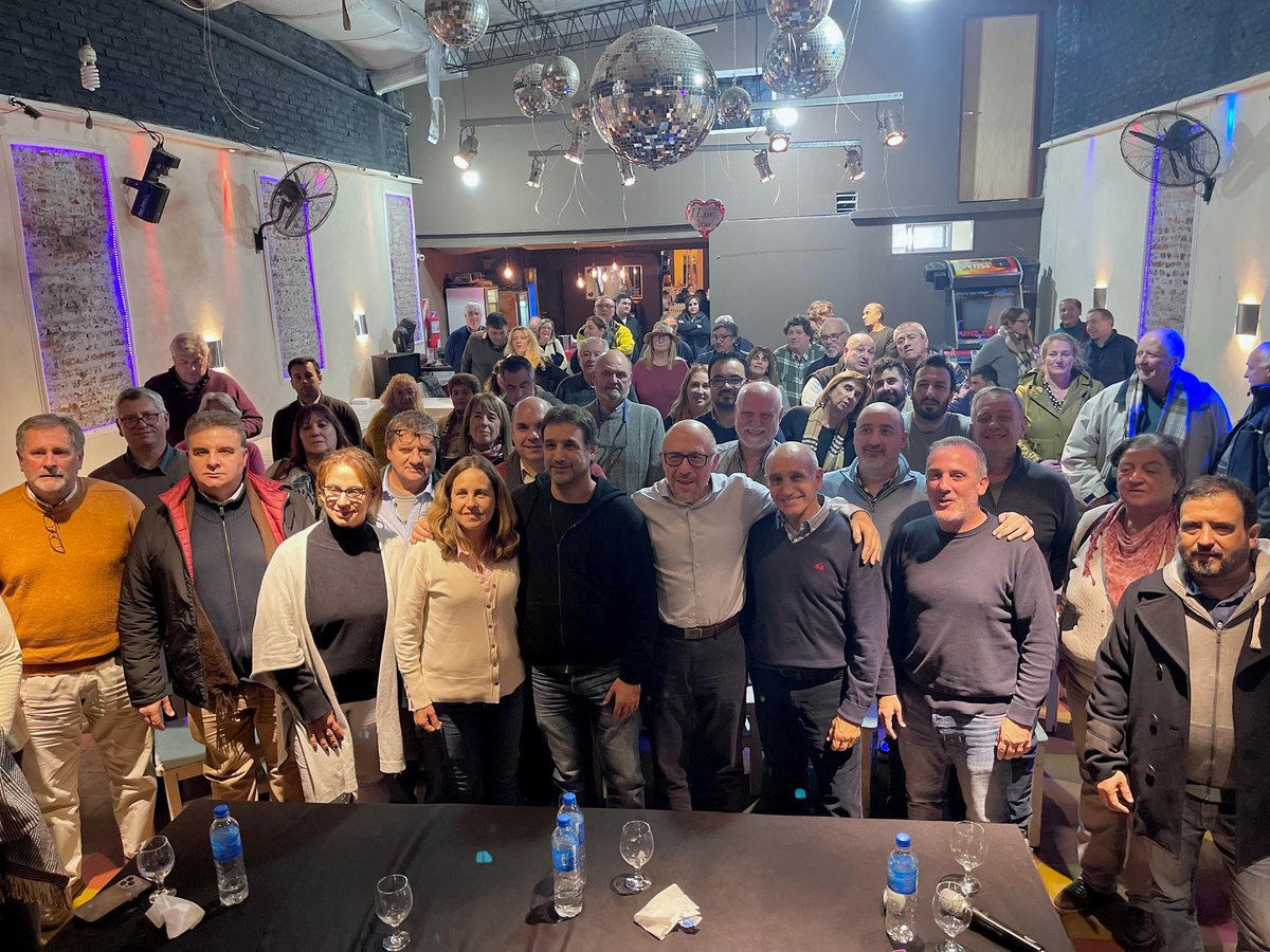 En #Luján participamos del 2do encuentro seccional de la 1ra Sección, organizado por <a href="/AdelanteBA/">Adelante Buenos Aires</a>. 

Profundizamos sobre el trabajo legislativo que venimos realizando y debatimos sobre los desafíos que tienen la Provincia de Buenos Aires y la #UCR de cara al futuro. 

¡Adelante!