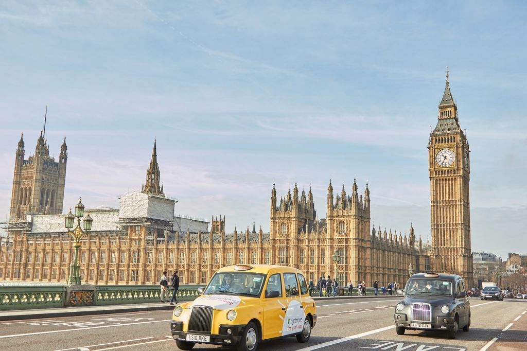 UK Travel Trends 2023: Record Spending Amid Recovery dlvr.it/T71lkn #Tours #traveltrends #UK