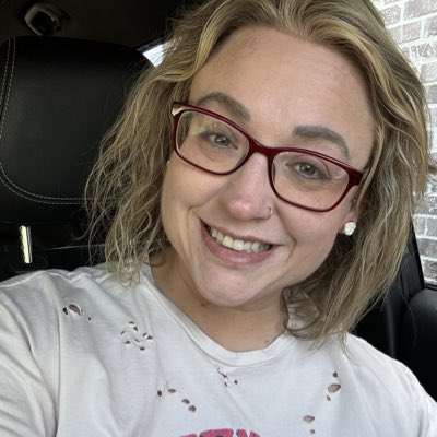 BridgetChafin's tweet photo. #NewProfilePic https://t.co/KVCQI7KIXS