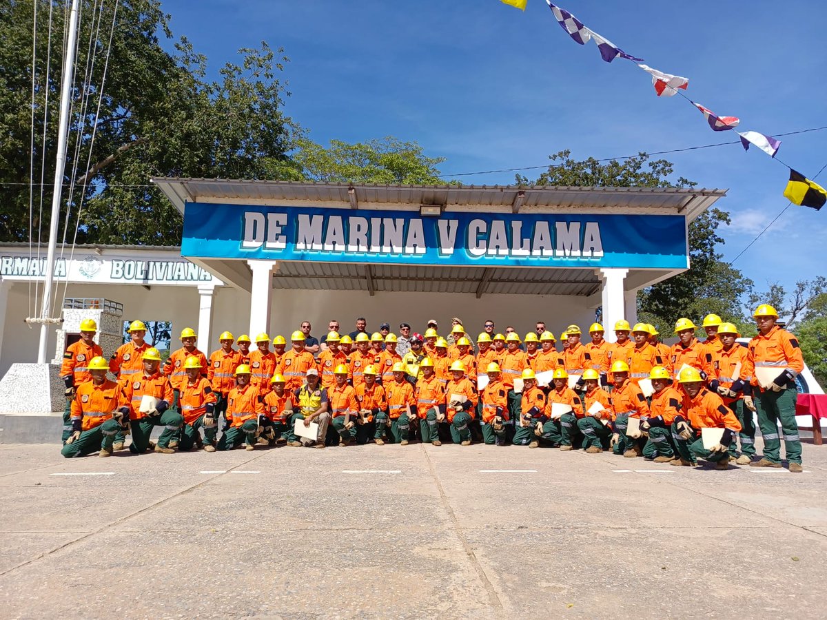 UIISC5CORTE's tweet image. Les #Vulcain sont sur tous les continents 💪💪. Formation 🔥tactique en #Bolivie pour nos homologues. Une soixantaine de 👨‍🚒 stagiaires ont été formés. @FranceBolivie @CoopSecuDefense @SecCivileFrance @uiisc1 @Uiisc7 @emia_tn