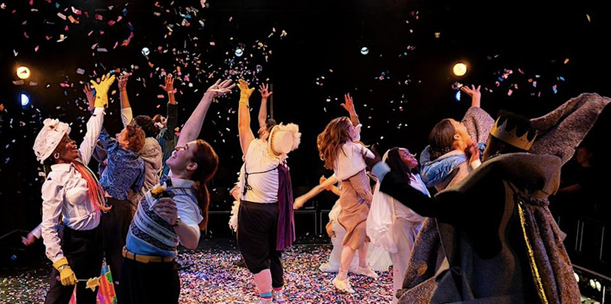 CSSDLondon's tweet image. We&apos;re hosting a Central Celebration in New York on Tuesday 28 May for our #CSSDAlumni, friends, offer holders and students involved in US-based placements.

If you&apos;re a Central graduate living in New York, book your place to attend here: eventbrite.co.uk/e/central-cele…