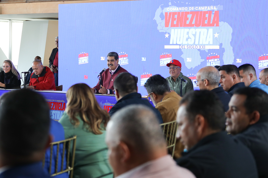 #Entérate || Nicolás Maduro llama a la comunicación efectiva para movilizar al pueblo de cara al 28-J #17May Amplía la información: acortar.link/4izYM1