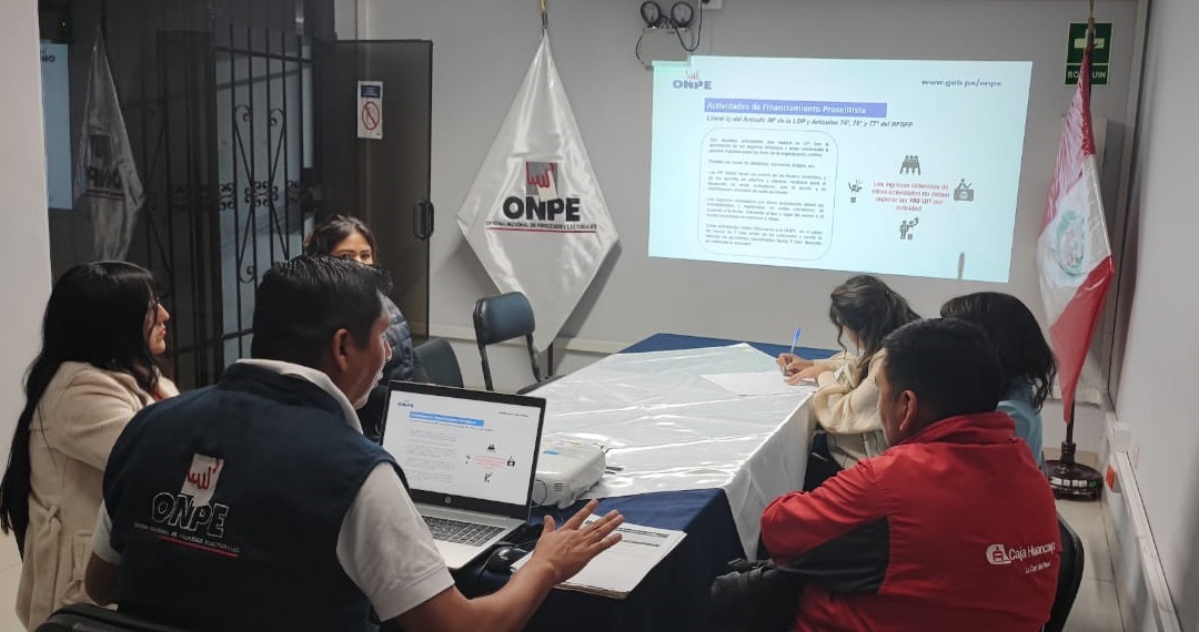 #ONPEenRegiones | Nuestra #ORCArequipa realizó un taller de capacitación dirigido a movimientos regionales para la correcta presentación de la Información Financiera Anual - IFA 2023.