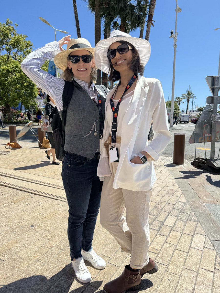 This is a ⁦@Film3Squad⁩ 💪🏼 lighting up the ⁦@Festival_Cannes⁩ Croisette with Queer 💜 + 🌈 Cinema at ⁦⁦@mdf_cannes⁩ @under_movie⁩ from our frens, beautiful couple ⁦@mzjillbennett⁩ and ⁦@TheLaurenNeal⁩

#Film3 is the #NextWaveCinema