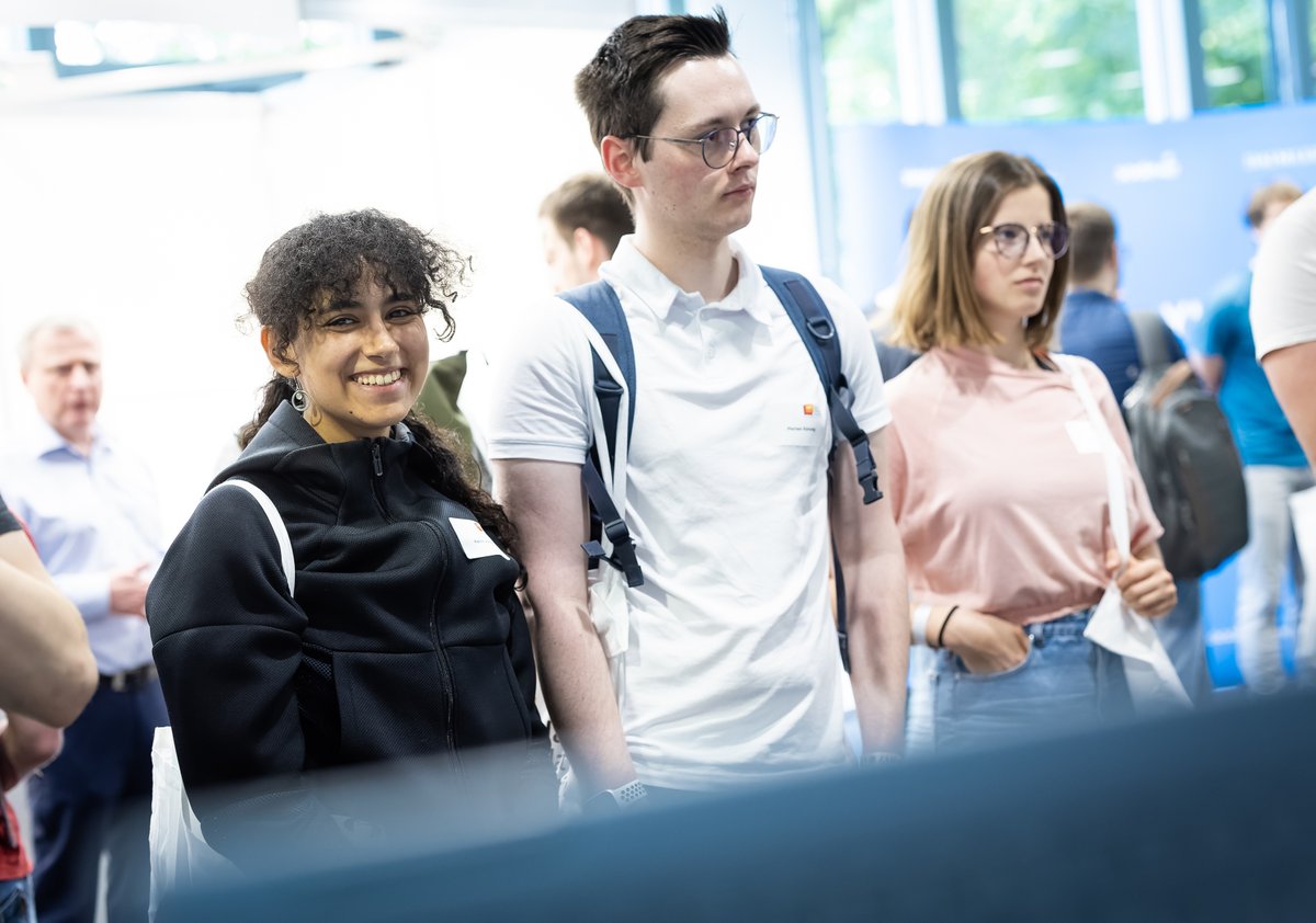 Bei der HPI Connect Messe am 16. Mai hatten 20 Aussteller wieder die einmalige Gelegenheit, unseren IT-Nachwuchs kennenzulernen und Studierende und Alumni bei einem Speeddating von den Karriereperspektiven in ihrem Unternehmen zu überzeugen.💡 Mehr Infos: hpi.de/connect/verans…