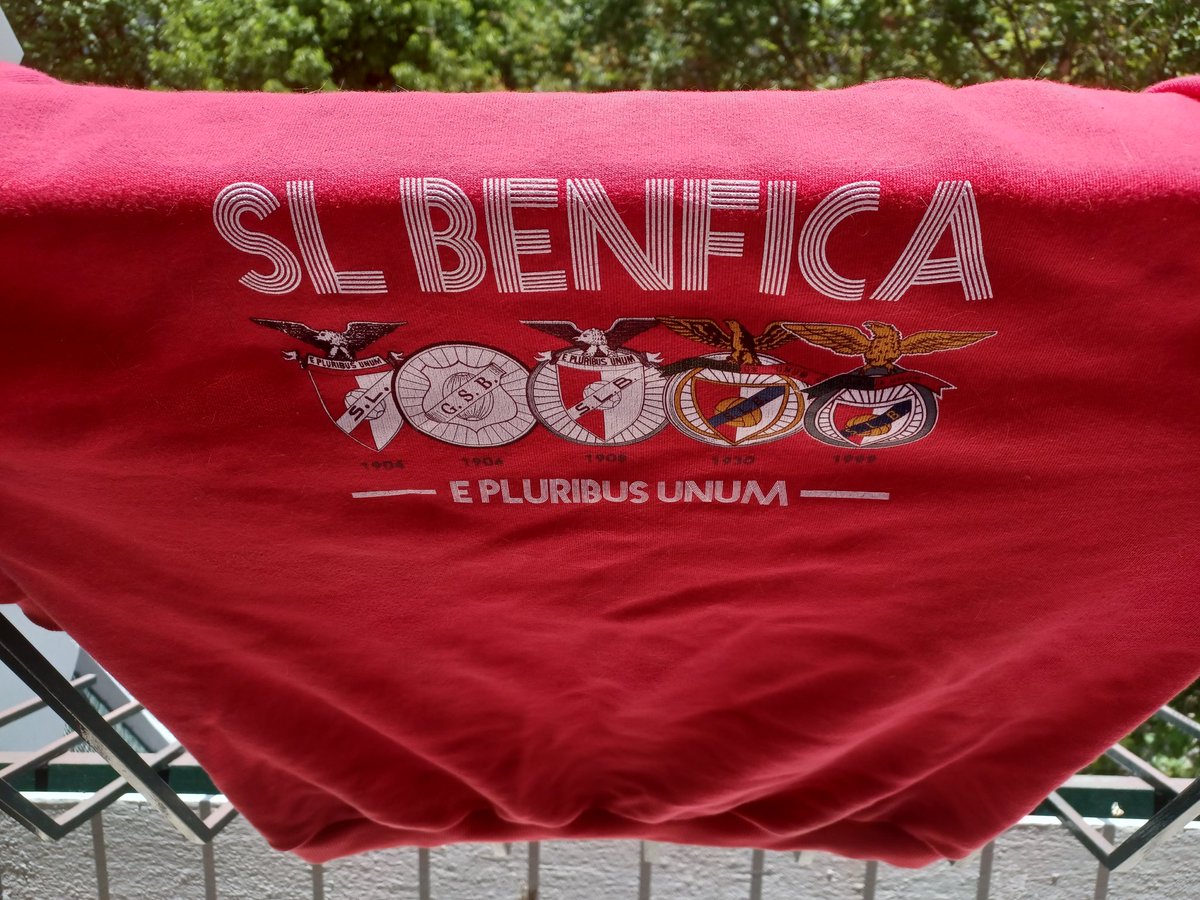 Pelo mesmo de sempre, pelo @SLBenfica 

Podíamos ficar em Lisboa? Podíamos, mas nunca seria a mesma coisa. Seja em que circunstância for, vamos @SLBenfica !