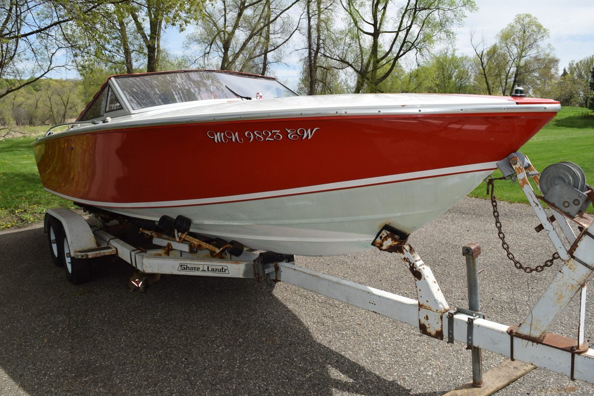 Now live at BaT Auctions: 36-Years-Owned 1975 Donzi GT 21. bringatrailer.com/listing/1975-d…