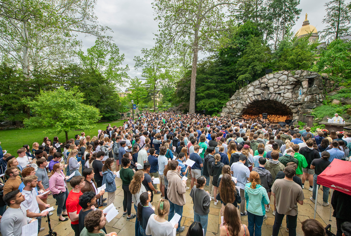 Last night, our seniors made their last visit to the Grotto together as a class. The event marks the end of Senior Week and the beginning of Commencement Weekend. Are you ready, #ND2024?