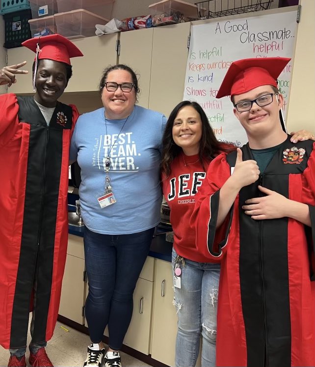 Absolutely loved celebrating these two today during their senior walks! #OAVAAV