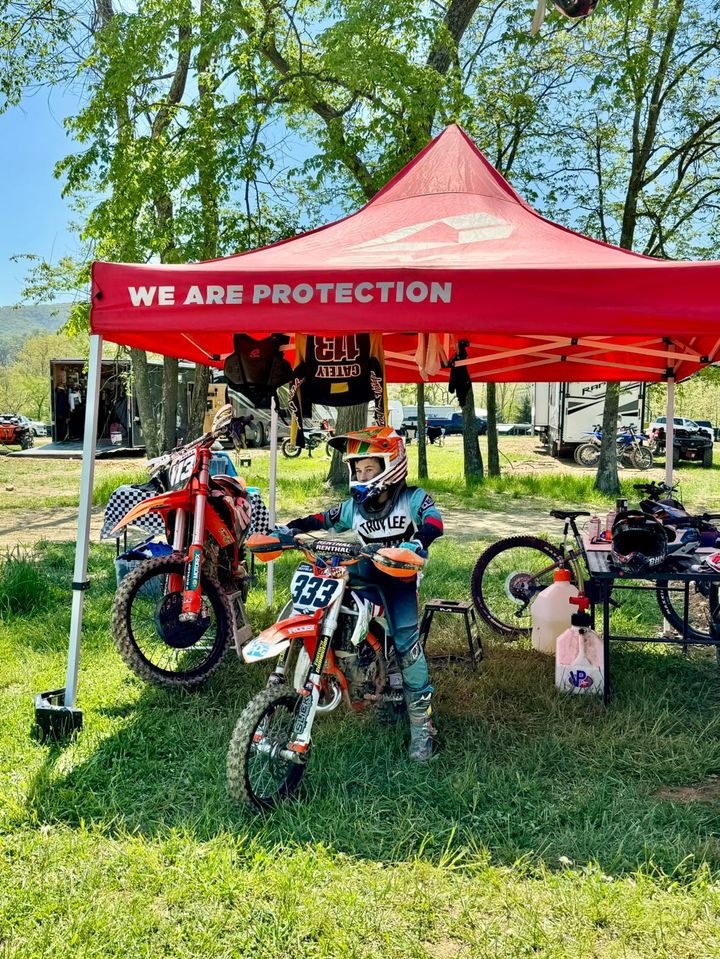 Timmy is protected on the track with EVS. 
#EVSFeatureFriday #motocross #gearup #dirtbike #dirtbikelife