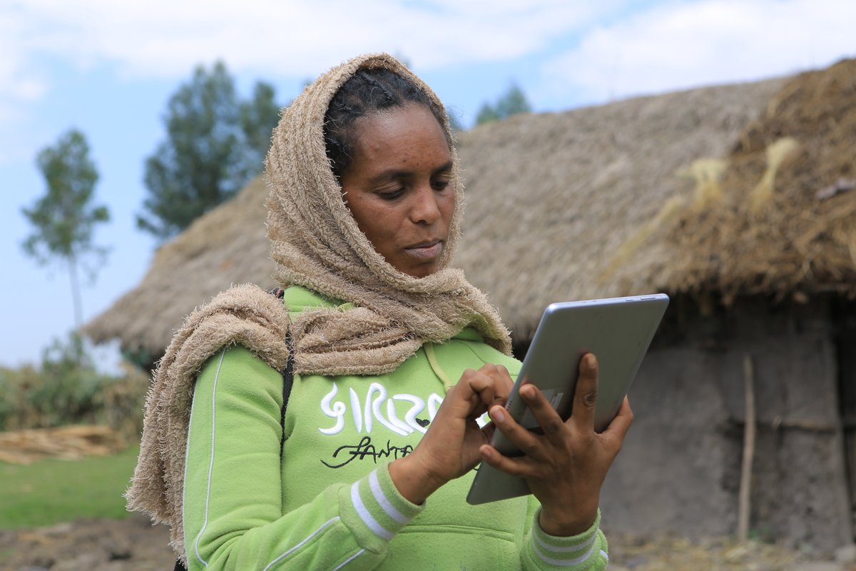 In Sub-Saharan Africa, it is estimated that only 30% of women receive training in STEM & participate in the tech sector. Dive into USAID @CHISUProgram's work to help close the gender digital divide. ow.ly/olGV50RH1Y0