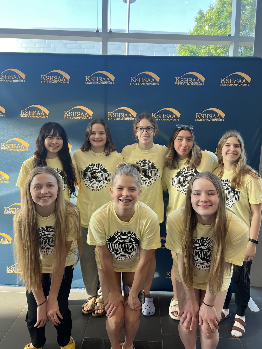 Good luck to this group of ladies as ⁦@achs_swim_dive⁩ take on the 5A-1A state swim meet! Go Jags!!
