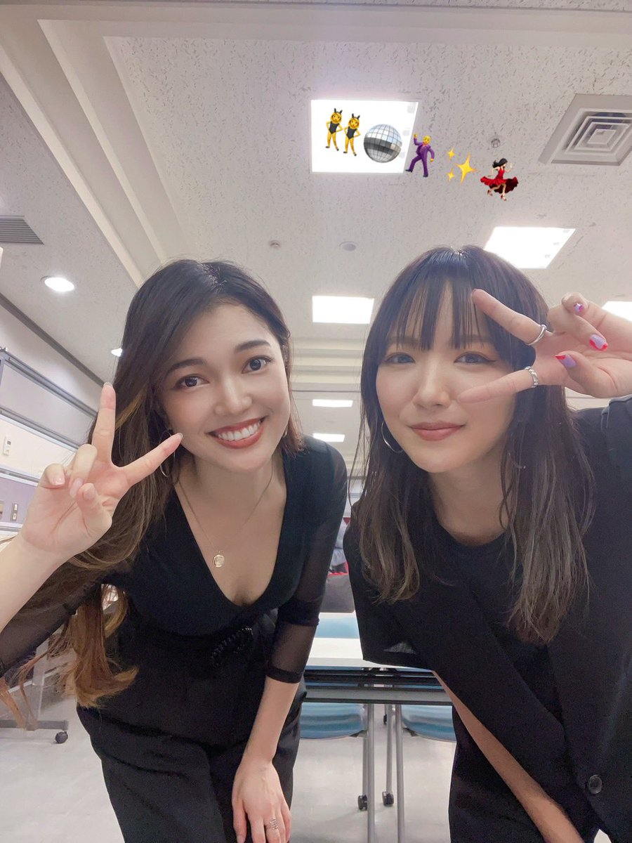 ily_potatochan's tweet photo. たった今… 笑 
放送でした A-Studioにて imaseくんコーラスをまーみん@Ma_minsing とともにしておりました🕺✨🪩🫶🏻  (直後でごめんなさい…笑)

明日放送の Sound Inn Sでも スペシャルバンドでimaseくんコーラス参加させて頂いていますのでぜひご覧くださいっ！！ https://t.co/0JWQLBCGfJ