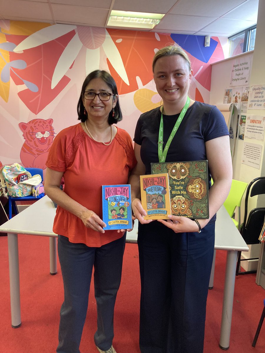Yesterday afternoon as part of the #OrpingtonLiteraryFestival at #OrpingtonLibrary children’s author & storyteller @csoundar met with a group of Reading Ambassadors from a local infants sch & we created amazing stories with some top tips from Chitra! @Orpington1st
