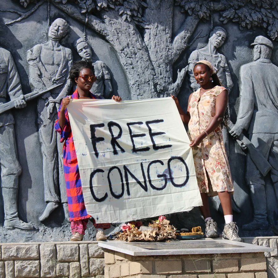 No Congo, No Phone! Behind every smartphone is a story of exploitation & conflict in the Democratic Republic of Congo. It's time to demand ethical sourcing of minerals & justice for the people of DRC. #BreakTheSilence #FreeCongo #NoCongoNoPhone #KeepEyesOnCongo @Thisischero