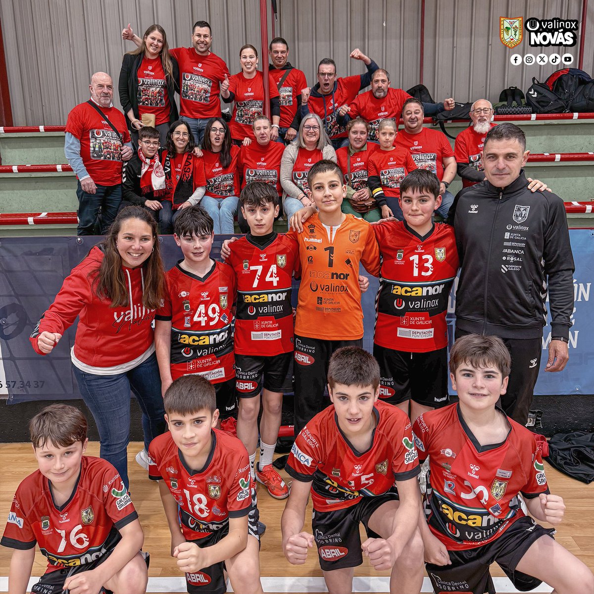 👶🏼 Chégannos boas noticias da Base! 🎉 O alevín Valinox Novás A acaba de conseguir a clasificación para semifinais de Liga Oro🏆

❤️ Este equipo é puro compromiso

💪🏼 Parabéns ao equipo e ás familias pola tempada. Agora toca poñer a guinda á tempada a próxima fin de semana 🚀👏🏽