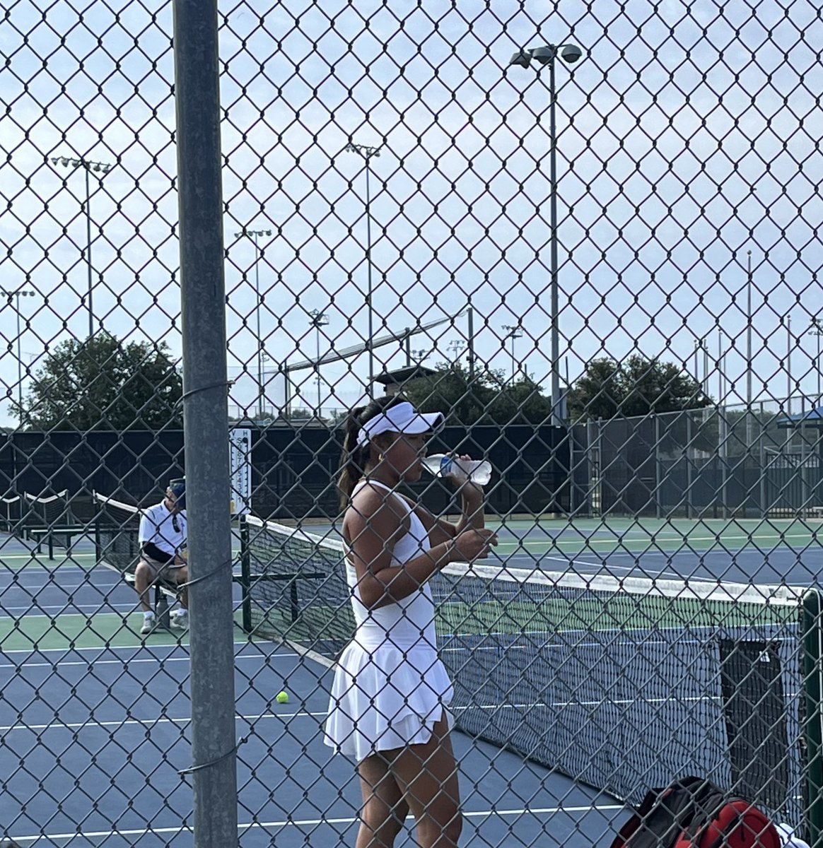 Michelle Li won the first set, 6-1, and leads 1-0, in the 2nd set. Keep it going, Michelle!