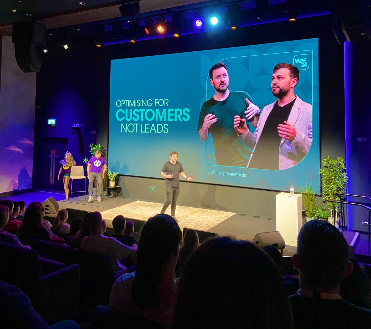 Optimising For Customers, Not Leads‼️ Are you optimising your lead gen campaigns for customers, or are you simply gathering leads? Rob and Iulian gave a stellar talk on this topic.