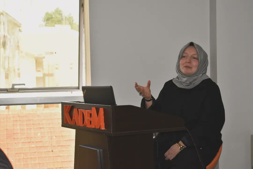 Kocaeli Üniversitesi Genç Kadem Kulübü üyeleri ile birlikte "İki İnsan" ve "İbrani Dinlerde Kadın " eğitimini tamamladık. Katılan Genç Kadem Kocaeli Kulübü Üyelerimize teşekkürler! 🤗🧡