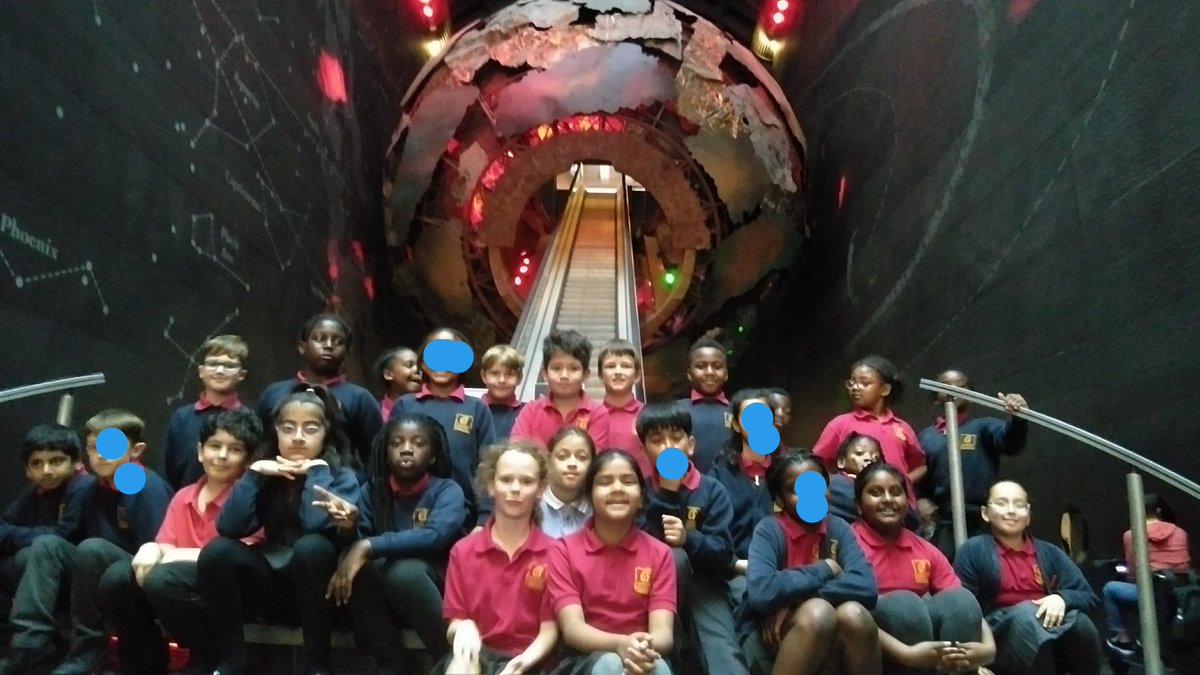 Y4ND had an amazing day visiting the Natural History Museum! 🦖🌿 Learning about the wonders of our planet was an unforgettable experience.  #NaturalHistoryMuseum #LearningAdventures #ExcellenceForAll