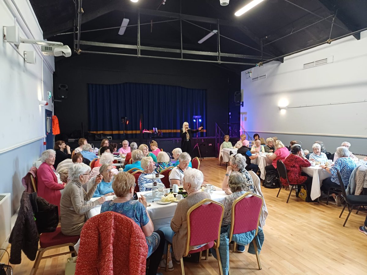 Some great dance moves at yesterday Afternoon Tea dance to celebrate Bealtaine, in St Andrew's Community Centre Performance @SARCD2 by Angel.ie @angelandherband Band @AgeFriendlyIrl @BealtaineFest