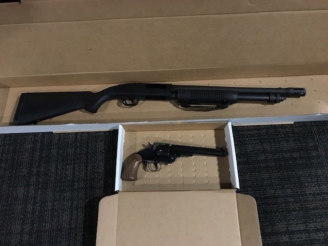 Last night <a href="/LBPD/">Long Beach PD (CA)</a> officers arrested a robbery suspect (on probation and prohibited from possessing guns). The subject tossed a gun while trying to flee, but officers caught him and found the gun. They also found a few more at his home. Great work, thank you!
