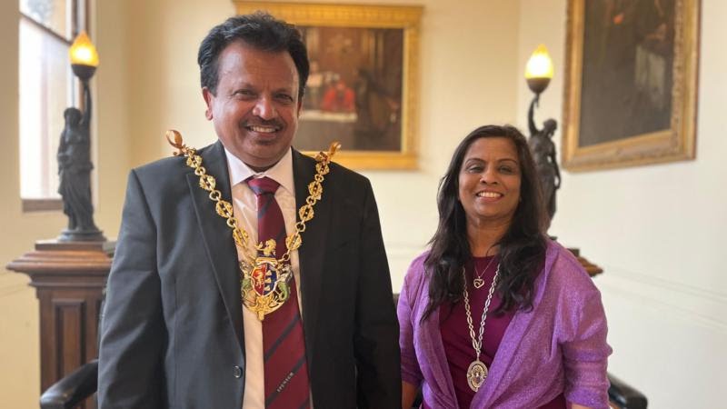 REFUGEE BECOMES MAYOR OF IPSWICH

The town's new mayor is a refugee from Sri Lanka who will be the first Hindu to hold the position.

LABOUR COUNCILLOR ELANGO ELAVALAKAN has taken over the ceremonial role after a unanimous vote at Ipswich Borough Council's annual meeting.

'I'm