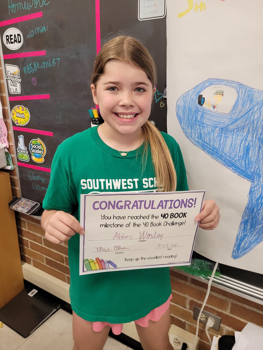 5AwithOShea's tweet image. Awesome job, Abbey W. Never give up! Made it on the last day!! #40BookChallenge earner!
#BeEvergreen
#SWBulldogs