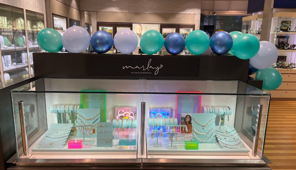 SKYlink and Eurotrade launch Marlay jewellery collection at Munich Airport: The Munich opening is Marlay’s biggest travel retail launch to date. Travel retail distributor SKYlink has introduced its new Marlay jewellery collection at Munich Airport T2,… dlvr.it/T71qk9