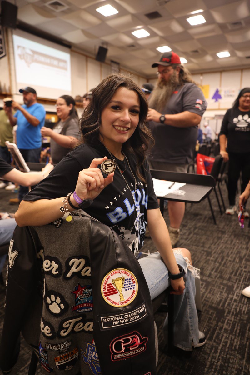 EctorCountyISD's tweet image. PHS Fine Arts celebrated their 10th Annual Signing Day. 33 talented seniors put pen to paper, signing their letters of intent to continue their creative journeys at the University.  #ECISDProud #permianorchestra #PHS #MojoNation #mojo