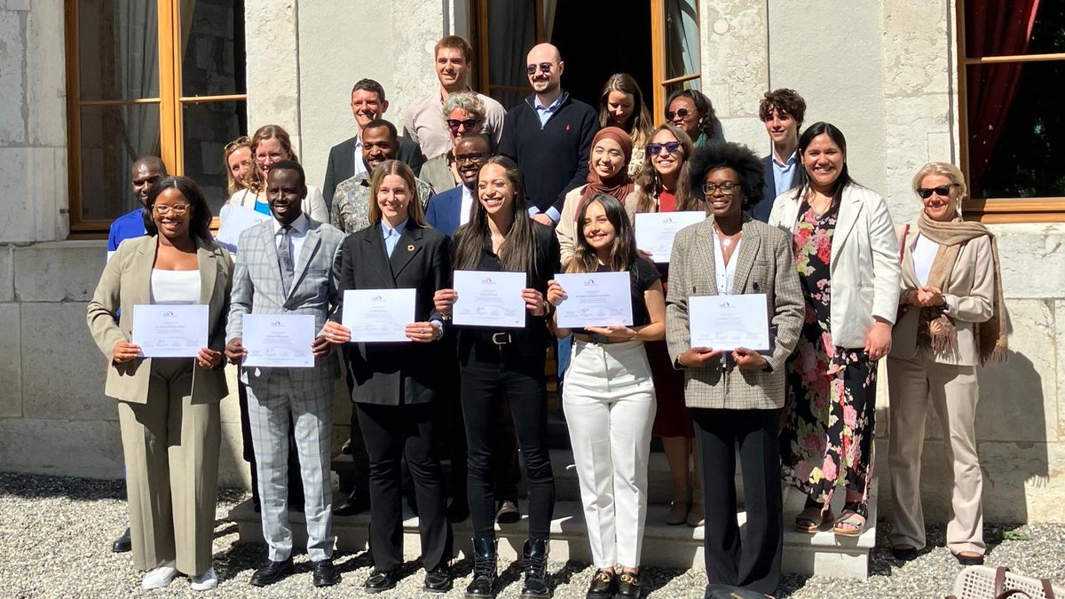 🌟 Congratulations to the #FutureLeaders! 🌟

We are thrilled to announce the successful completion of our first-ever #LEiP Young Leaders Training Course! 🎉

Over the past week, 15 new and aspiring political leaders from around the world gathered in Geneva, Switzerland, for an